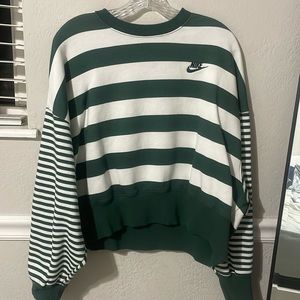 Nike crewneck